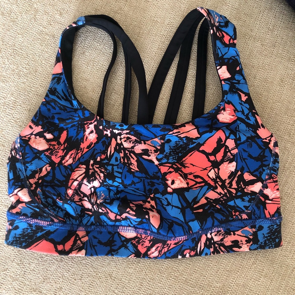 Lululemon sports bra